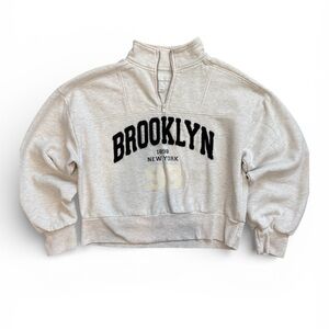 Aeropostale Women's Light Gray Brooklyn Sweater